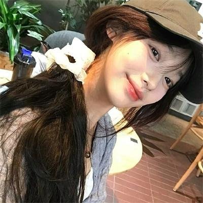 爱巢海报